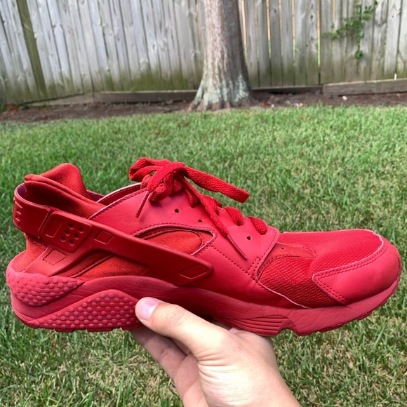 Red Nike Huaraches - Picture 9 of 10